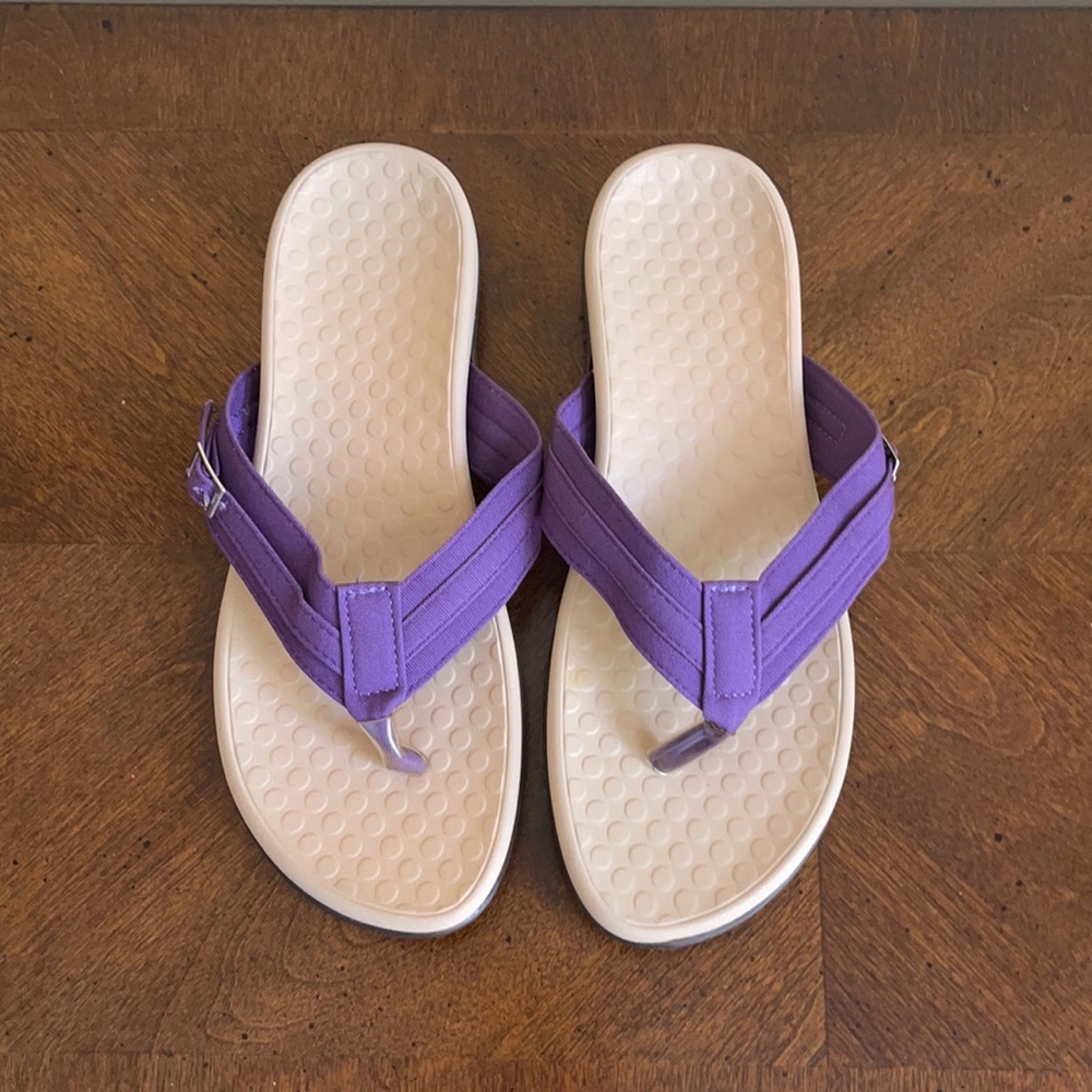 Arch support flip flops